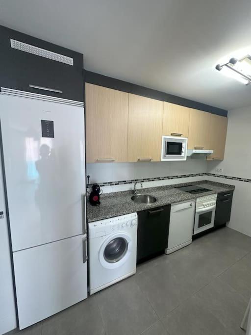 Piso Gijon Con Plaza De Garaje Vut4589As Apartment Exterior photo